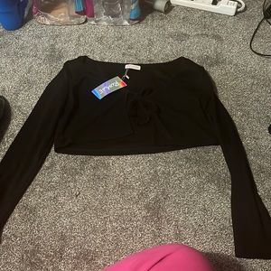 Never worn crop top black ties and open in front size large